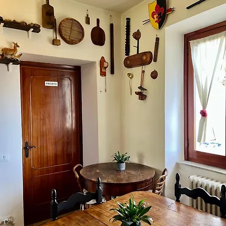 ベッド・アンド・ブレックファスト La Ginestra